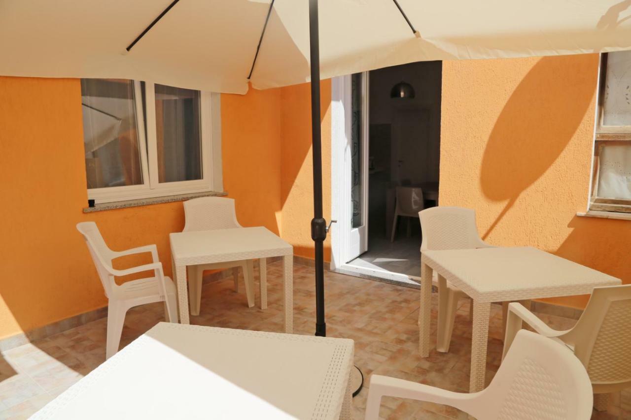 B&B Mimi Castelsardo Exteriör bild